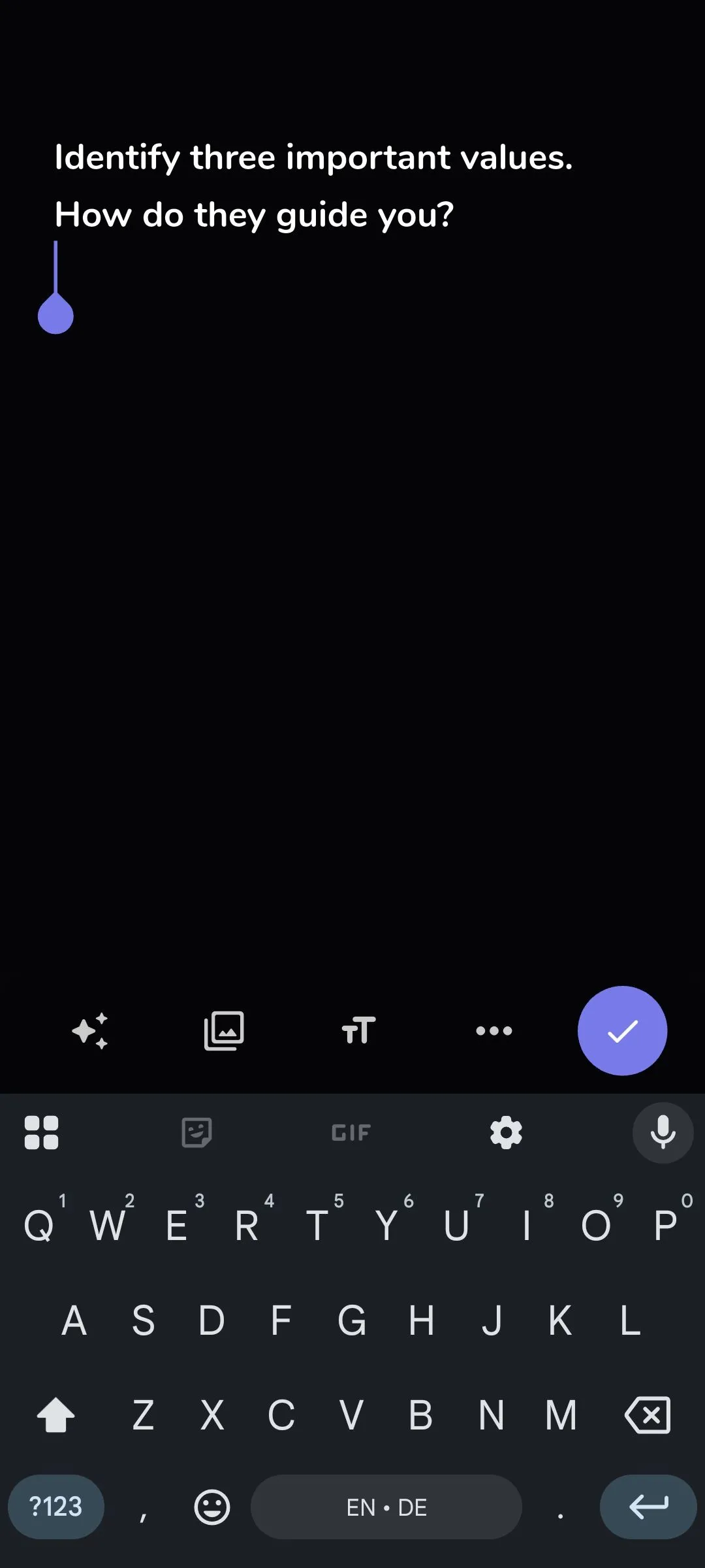 Reflection.app hiển thị một câu hỏi làm gợi ý nhập liệu cho nhật ký