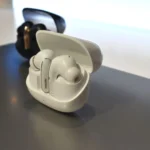 Tai nghe Xiaomi Buds 5 Pro Wi-Fi tại MWC 2025 với thiết kế cao cấp