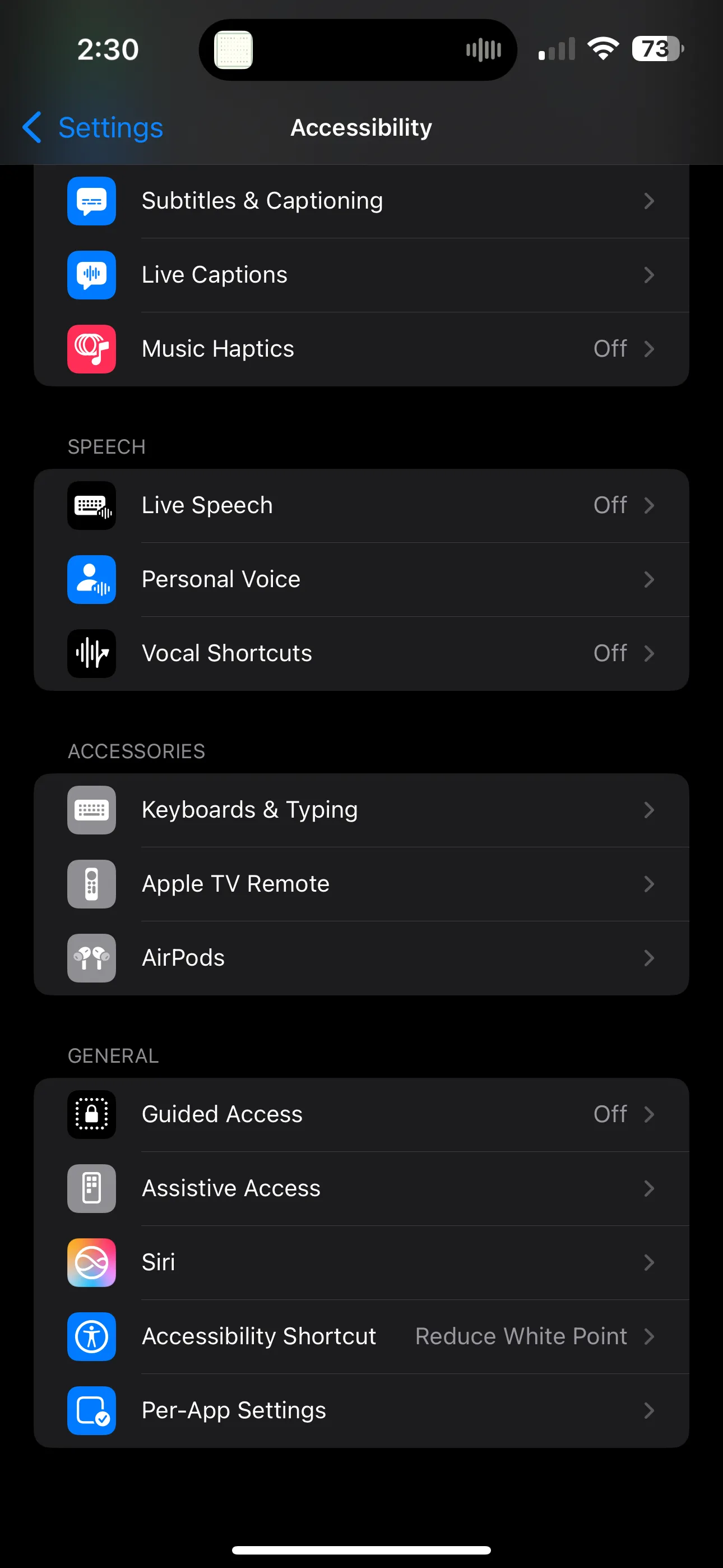 Thiết lập tính năng Giảm điểm trắng trong phần Cài đặt Trợ năng trên iPhone