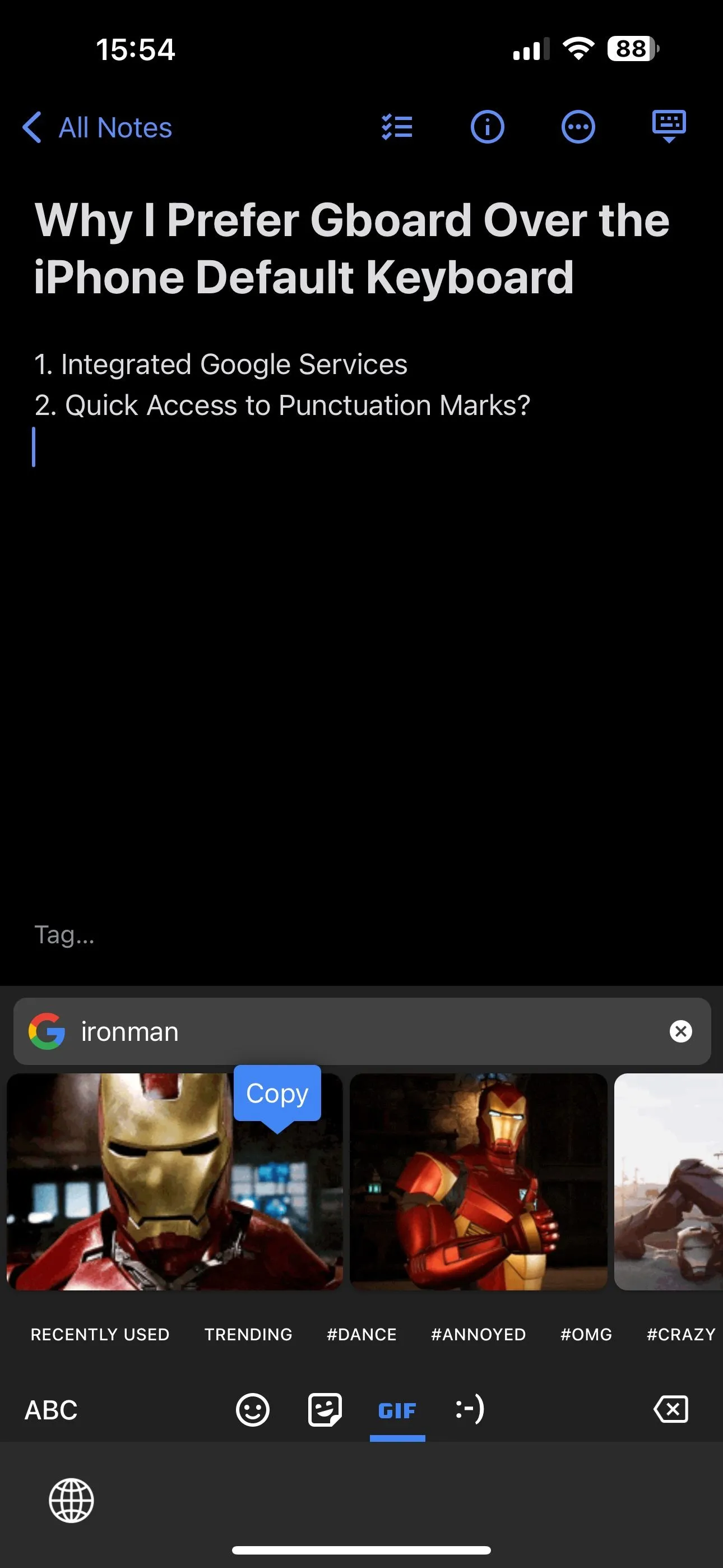 Tìm kiếm và sao chép GIF trên Gboard, minh họa cho việc dễ dàng chèn ảnh động vào tin nhắn.