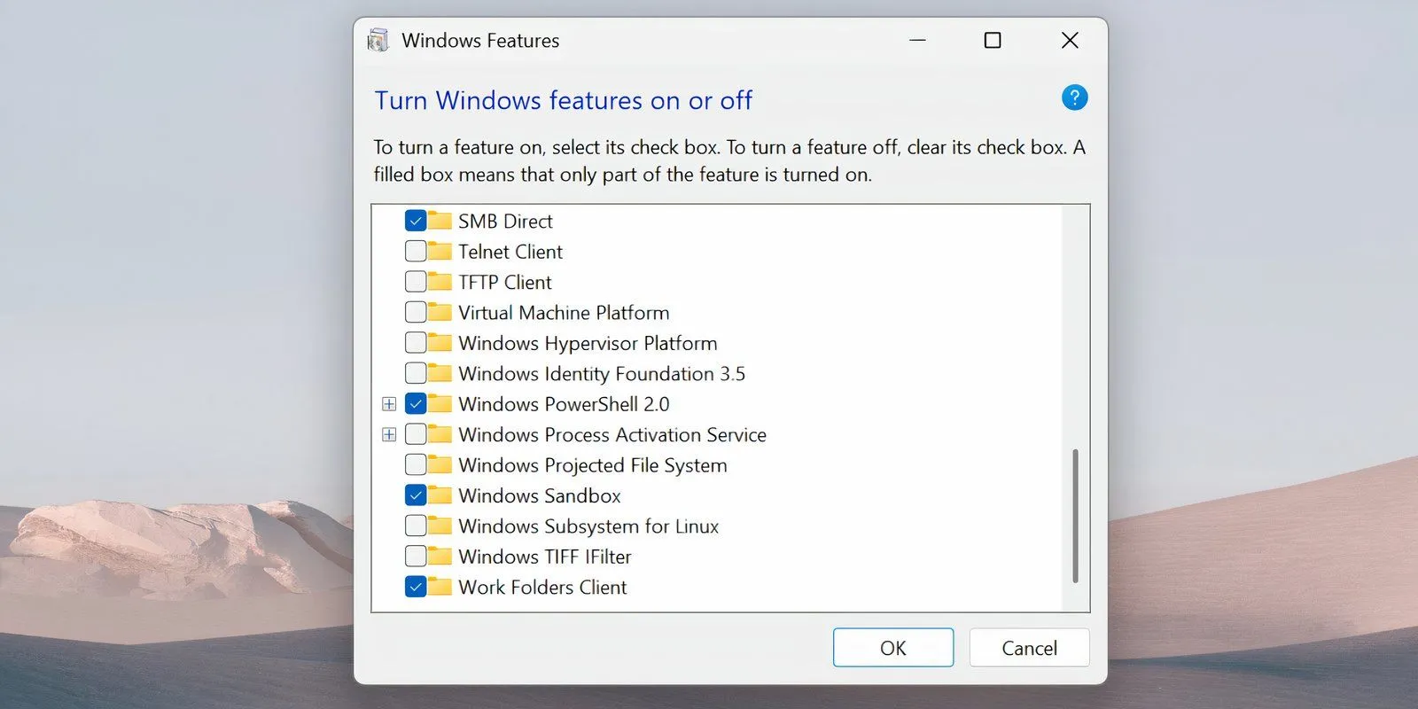 Trang Tính năng của Windows với tùy chọn WSL đã bỏ chọn