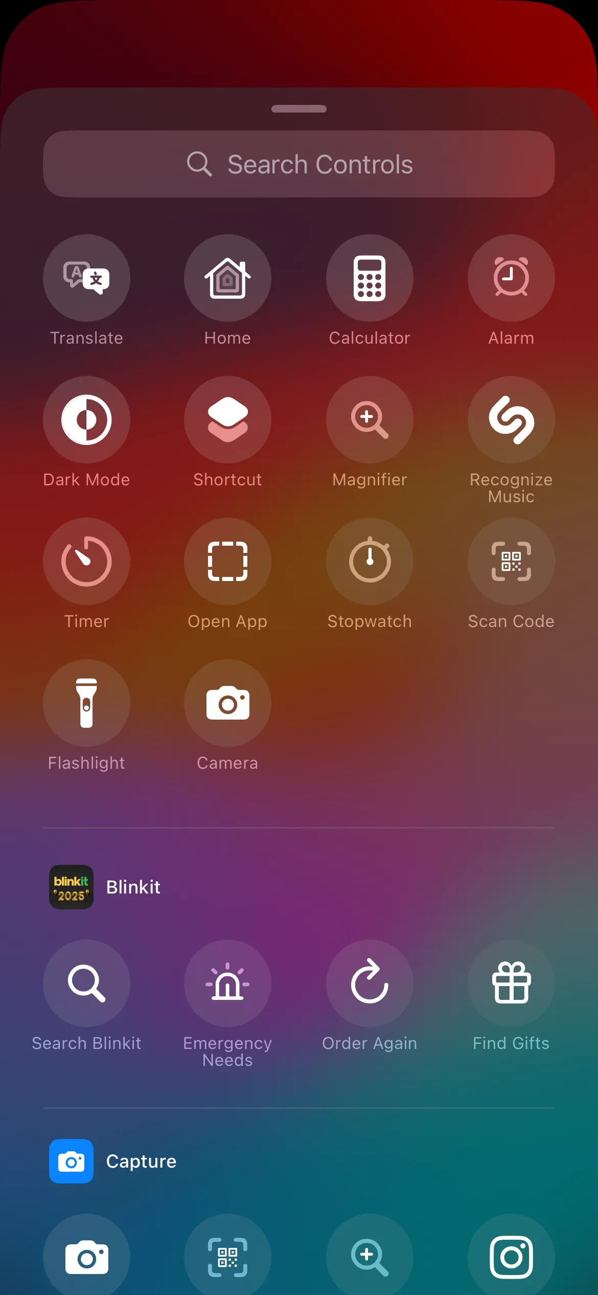 Tùy chọn phím tắt màn hình khóa trên iPhone cho phép cá nhân hóa truy cập nhanh.