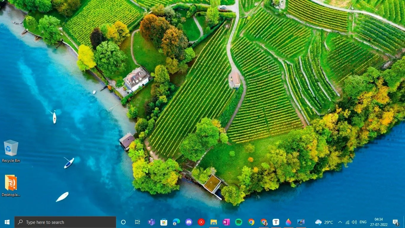 Ứng dụng TranslucentTB giúp thanh tác vụ Windows 11 trở nên trong suốt và hiện đại
