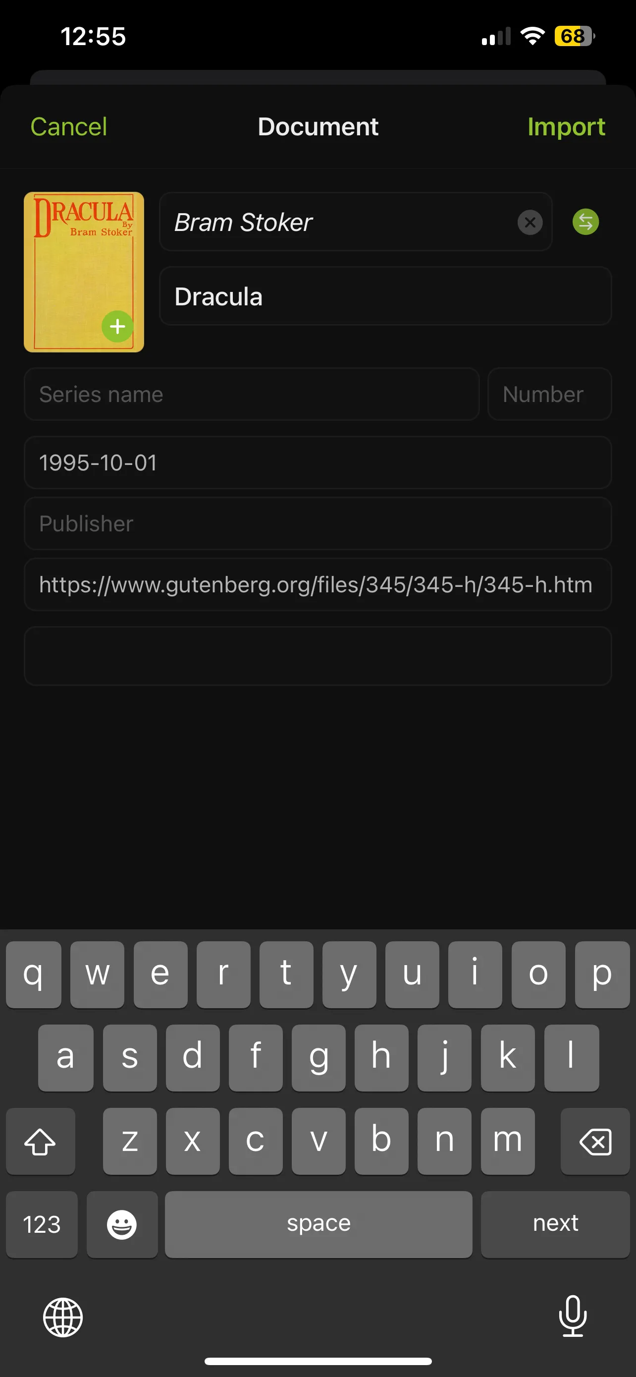 Ứng dụng Yomu Ebook Reader hiển thị quá trình nhập file sách điện tử Dracula từ Project Gutenberg.