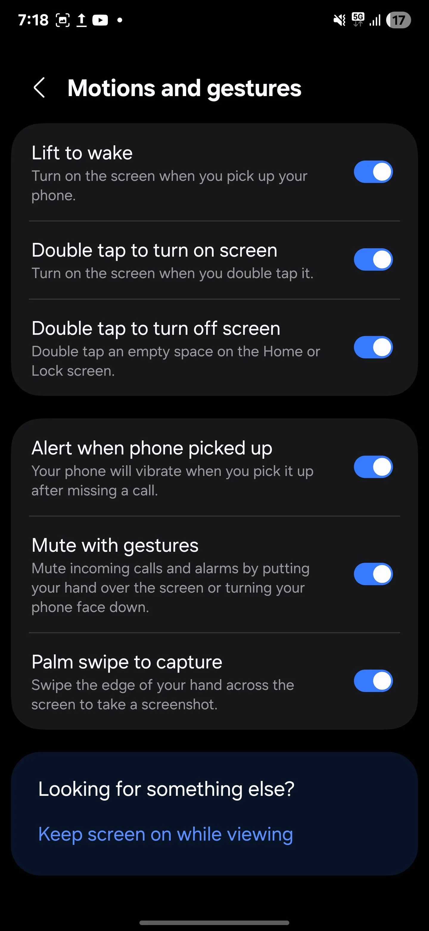 Vô hiệu hóa tính năng Nâng lên để bật màn hình trong Cài đặt Samsung, giúp tiết kiệm pin bằng cách ngăn màn hình tự bật không cần thiết.