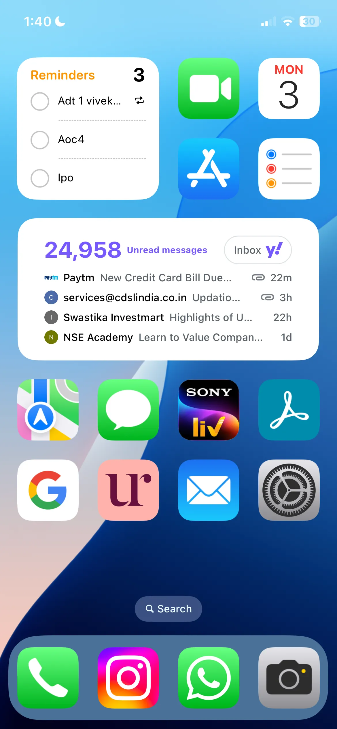 Widget Mail và Ghi chú trên màn hình chính iPhone, minh họa tối ưu hóa tiện ích.